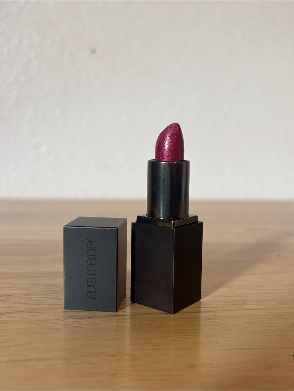 laura mercier Lipstick in shade Happy, Mini Size